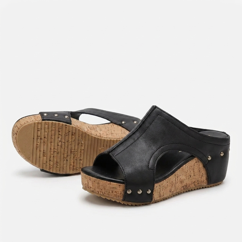 Lola - Stud Wedges
