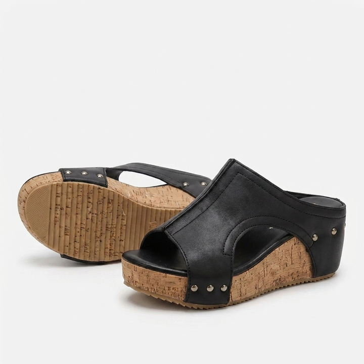 Lola - Stud Wedges