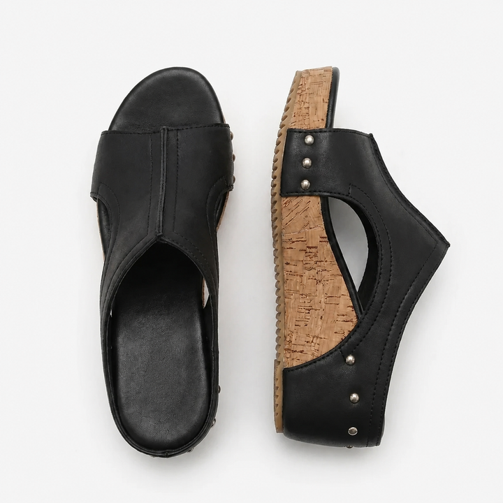 Lola - Stud Wedges